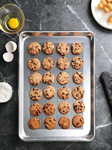 New Star Foodservice Commercial Grade 18-Gauge Aluminum Sheet Pan/Bun
