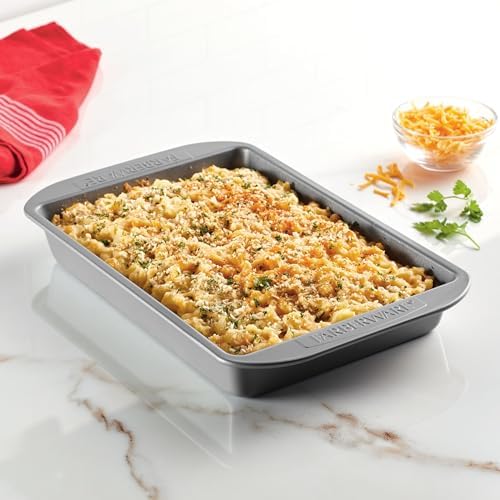 Farberware Nonstick Bakeware 9-Inch x 13-Inch Rectangular Cake Pan