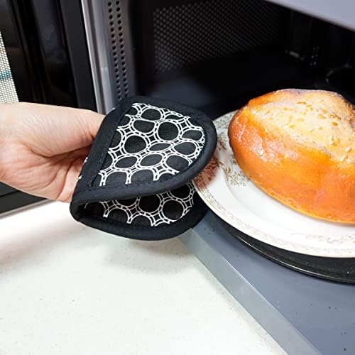 Quilted Heat-Resistant Black Oven Mitts, Set of 2