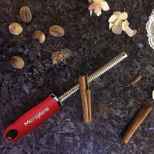 Microplane Specialty Spice Grater – Perfect for Nutmeg & Cinnamon