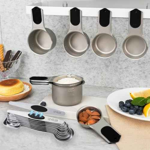 Magnetic Measuring cups and spoons Set, 304 Stainless Steel 5 Magnetic Measuring Cup and 8 Double Sided Measuring Spoons with 1 Leveler，Kitchen Gadgets for Cooking & Baking