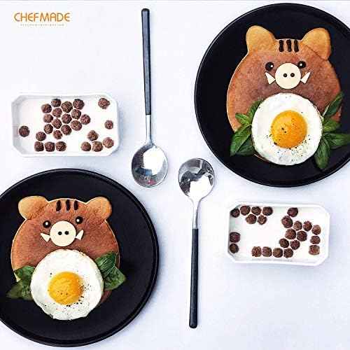CHEFMADE Crepe Pan with Bamboo Spreader, 8-Inch Non-Stick Pancake Pan