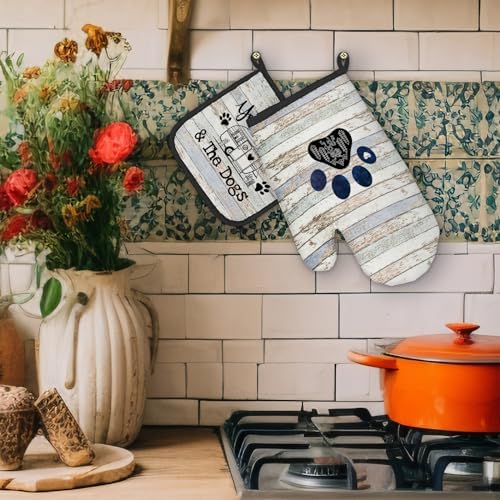 Camper Dog Lover Oven Mitts and Pot Holders Set