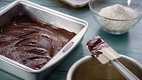 Doughmakers 9" Square Cake Commercial Grade Aluminum Bake Pan
