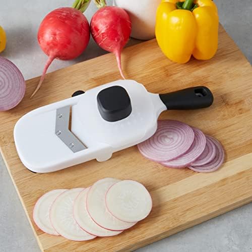 Amazon Basics Hand-held Safe Mandoline Slicer, White