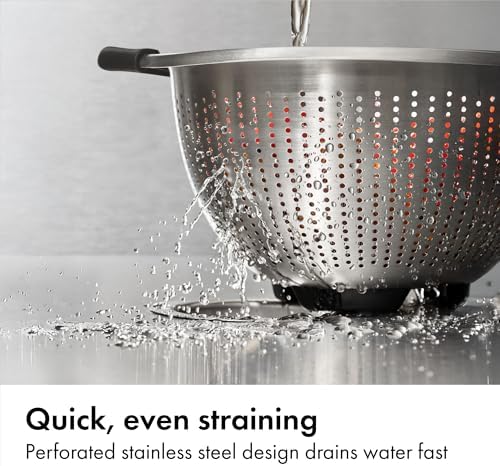 OXO Good Grips Strainer - 5 Qt Capacity, Stainless Steel