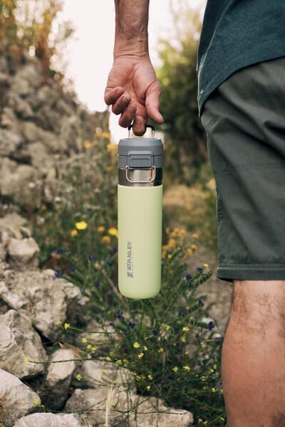 STANLEY Quick Flip GO Bottle, 24 oz, Spring Green