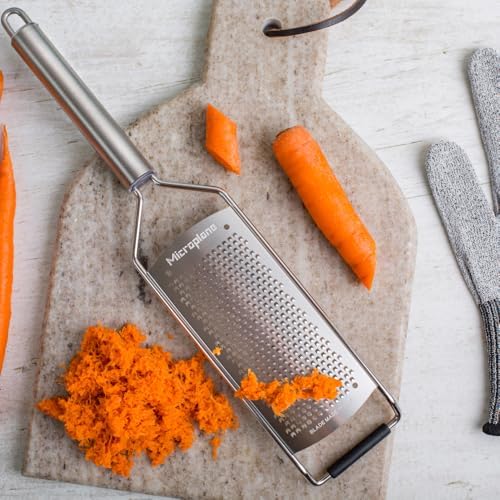 Microplane Professional Series Kitchen Grater new Fine for Hard