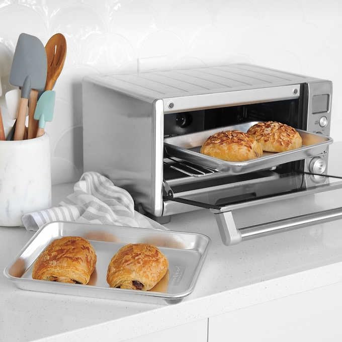 Nordic Ware Naturals Aluminum Half Sheet Pans, 4-pack