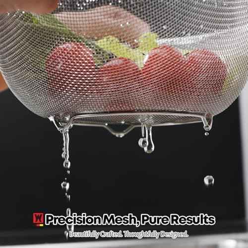 WAGENSTEIGER Stainless Steel Mixing Bowl and 3-Legged Colander Set, Multipurpose Kitchen Basket with Fine Mesh Colander, Salad Mixing Bowl with Strainer, Rinsing Vegetables & Fruits (24cm / 9.45")