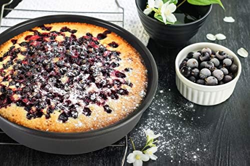 Chicago Metallic 8 Inch Round Cake Pan
