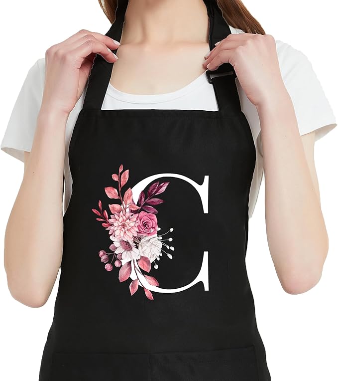 Personalized Aprons for Women by OzosKeiw
