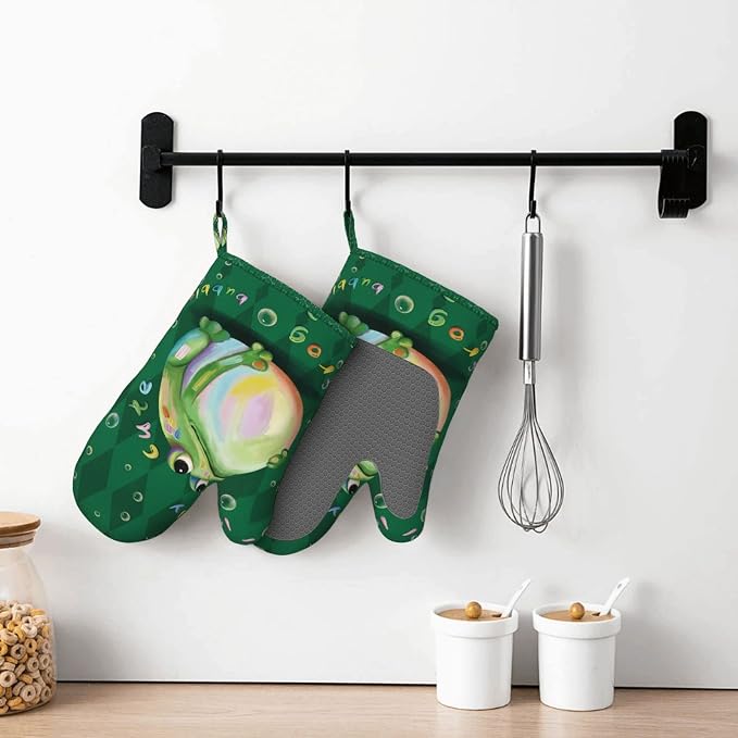 Cute Frog Oven Mitts and Pot Holders Sets of 2, Resistant Recycled Infill - Image 6