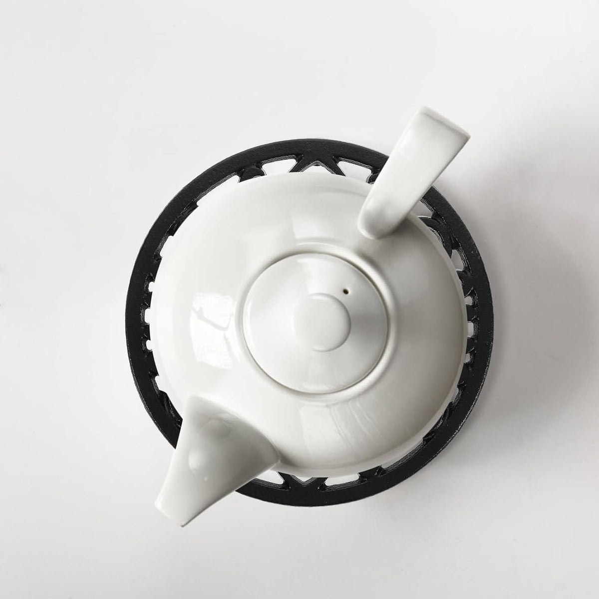 Vintage Cast Iron Kettle Trivet Heat Resistant Tea Pot Rest for Tables