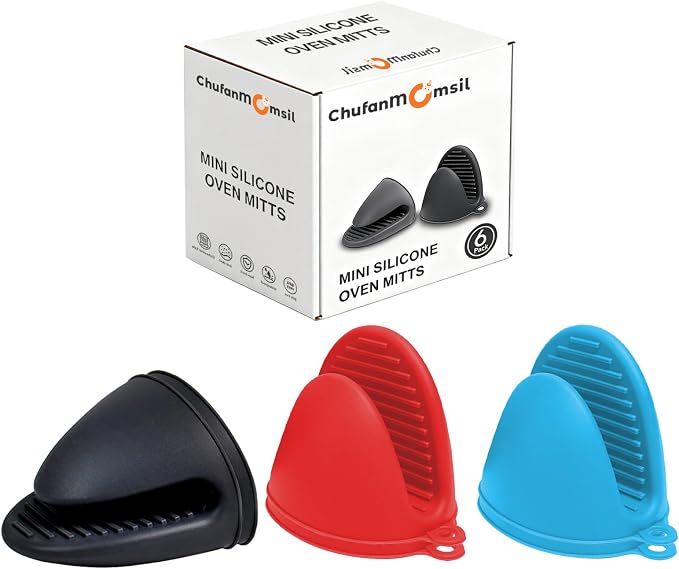 Silicone Oven Mitts Heat Resistant Pot Holder Set by ChufanMomsil