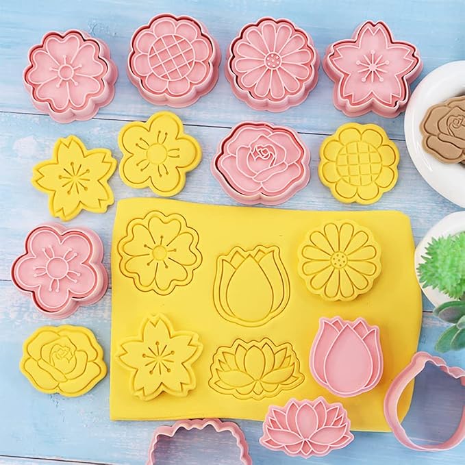 8 Pcs Cookie Cutters Set 3D Holiday Cookie Cutters - Image 4