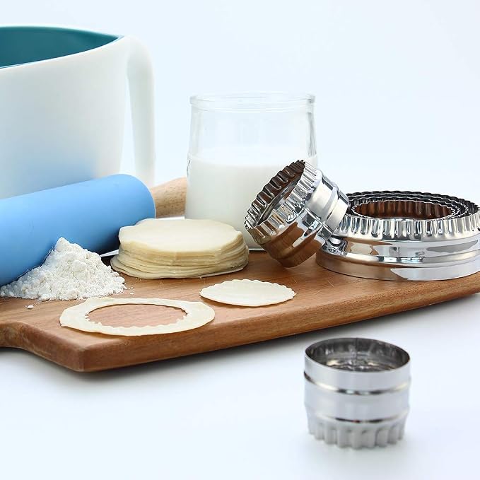Fluted Cookie Cutters- Round Biscuit Cutters Set of 6 Pieces, Double Sided - Image 7