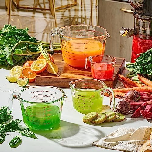 Le'raze Set of 3 Glass Measuring Cups with Measuring Spoons & Whisk