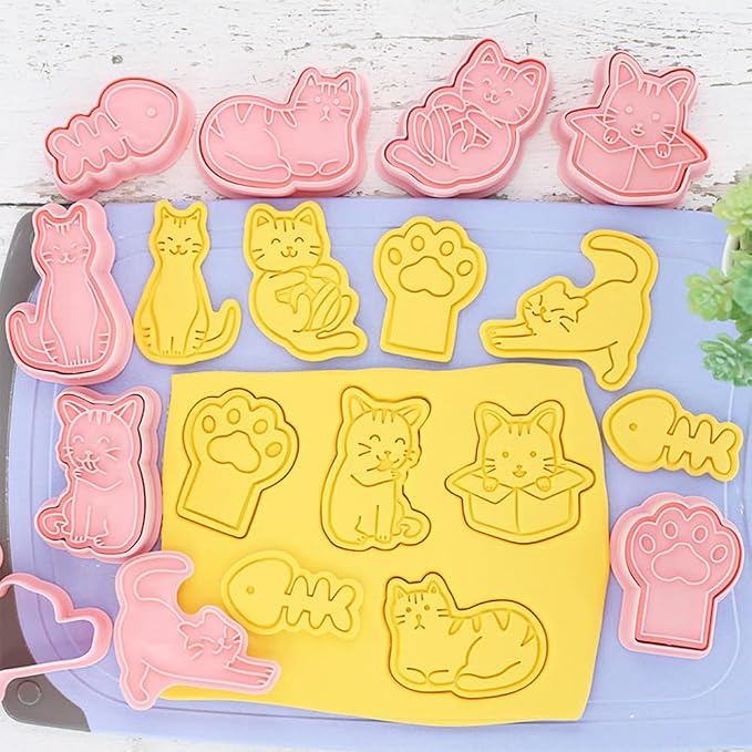 8 Pcs Cookie Cutters Set 3D Holiday Cookie Cutters - Image 4