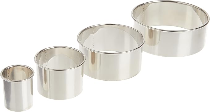 Ateco 4 Piece Stainless Steel Plain Edge Round Cutters Set in Graduated Sizes by Ateco