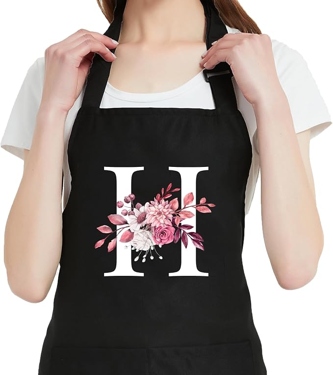 Personalized Aprons for Women by OzosKeiw