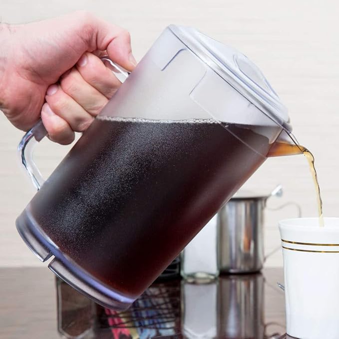 G.E.T. P-3064-1-CL-EC Heavy-Duty Shatterproof Plastic 2 Quart Pitcher - Image 2