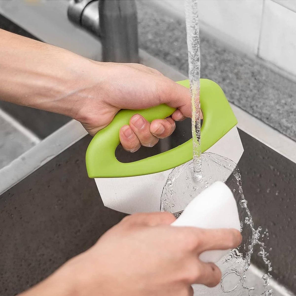 Mezzaluna Mincing Chopper Easy Grip Pizza Cutter and Salad Chopper
