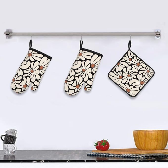 Boho Floral Pot Holders and Oven Mitts Set, Cute Black and Beige Kitchen Mitts - Image 6