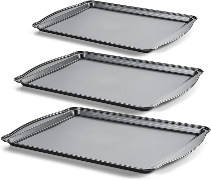 Baking Sheet Set of 3 by Gymdin