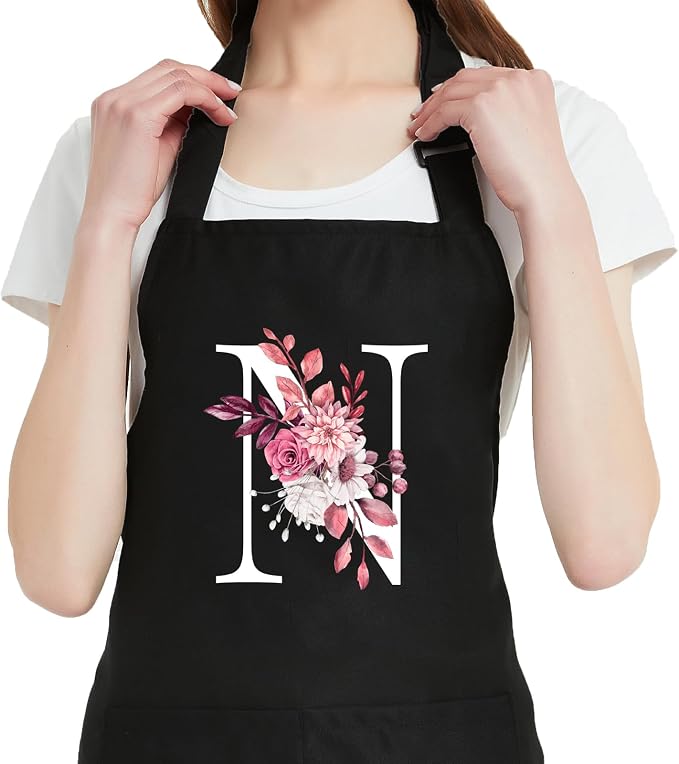 Personalized Aprons for Women by OzosKeiw