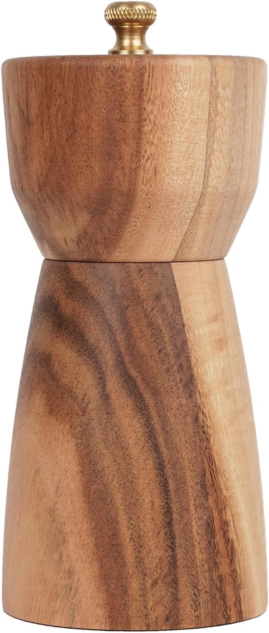 Pepper Grinder, Pepper Mill by DeroTeno