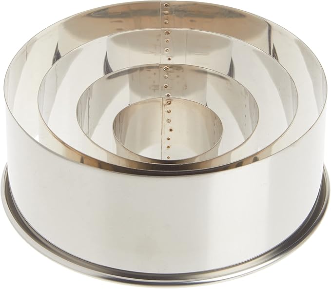 Ateco 4 Piece Stainless Steel Plain Edge Round Cutters Set in Graduated Sizes - Image 3