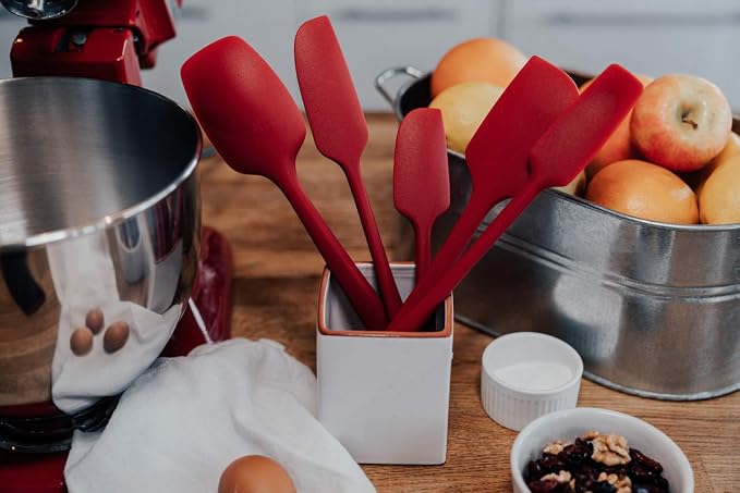 KITCHENLOVE Premium 600°F Heat Resistant 5 Piece Silicone Spatula Set - Image 4