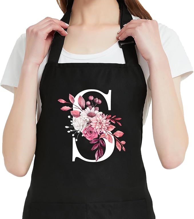 Personalized Aprons for Women by OzosKeiw