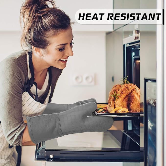 BPA-Free Soft Silicone 4 Piece Oven Mitts & Pot Holders Set - Image 3
