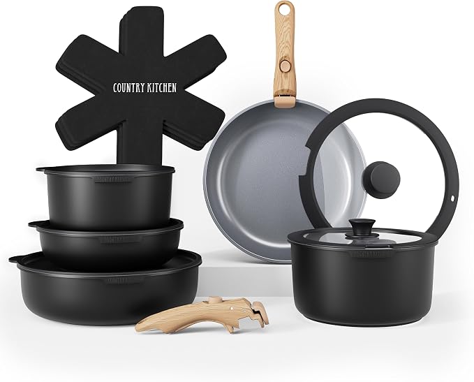 Country Kitchen Cookware Set by CountryKitchen