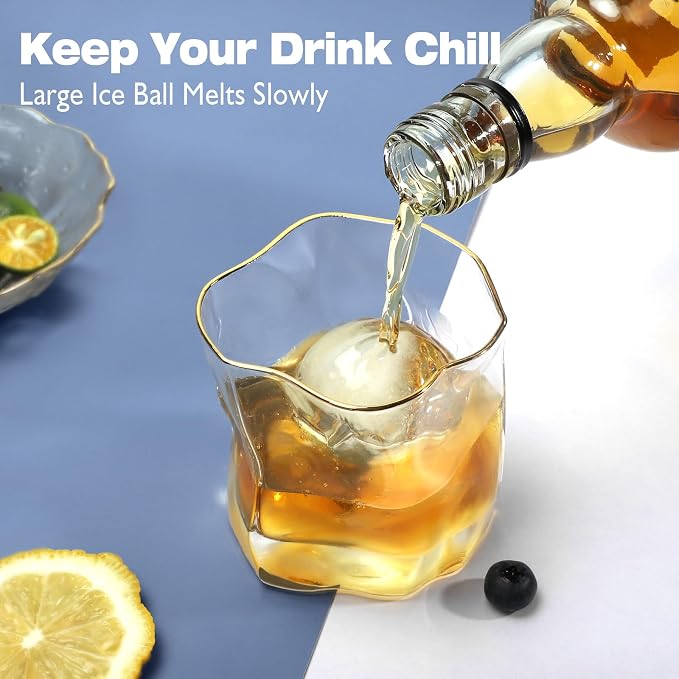 Round Ice Cube Mold with Lid - Image 5