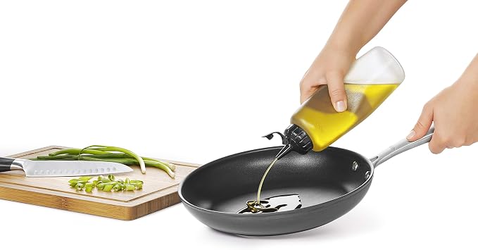 OXO Good Grips Chef's Squeeze Bottle - Image 9