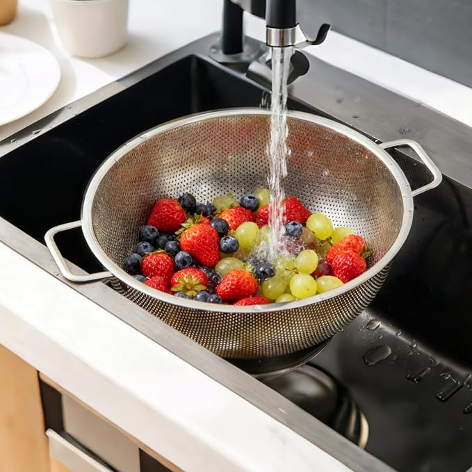304 Stainless Steel Colander, Micro-Perforated 3-Quart Strainer - Image 4
