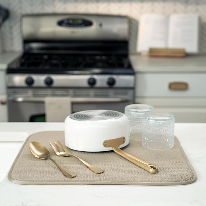 S&T INC. Dish Drying Mat, 16” x 18”, Absorbent Microfiber Kitchen Counter Mat - Image 4
