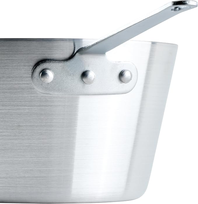 Winco Heavy-Duty Aluminum Tapered Sauce Pan, 5 Quart - Image 3