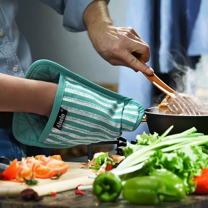 Alselo Silicone Pot Holders Set of 3 Heat Resistant & Non Slip Potholders - Image 6