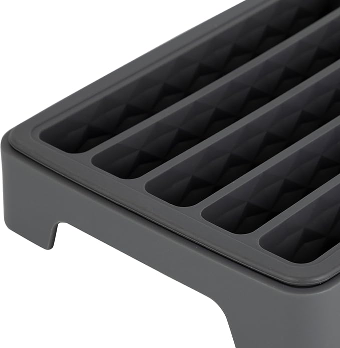 Tovolo Ice Cube Tray for Water Bottles Creates 5 Frozen Stick Tubes for Plastic - Image 5