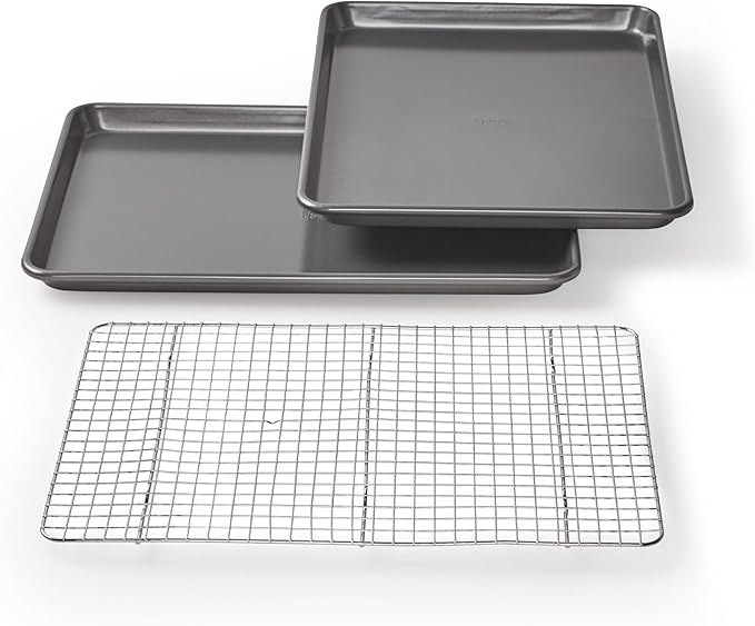 Chicago Metallic Professional Non-Stick Cookie and Jelly-Roll Pan Set by ChicagoMetallic