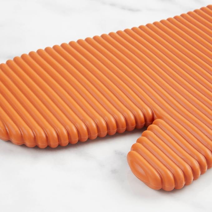 KITCHENAID Ribbed Soft Silicone Oven Mitt 2-Pack Set - Image 4