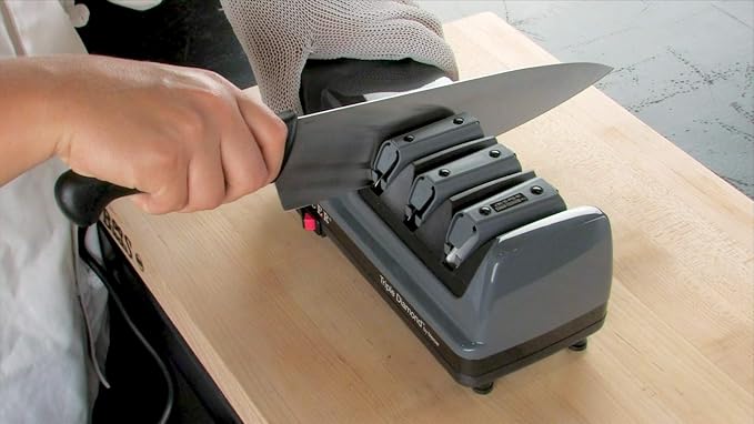 Mercer Culinary Triple Diamond 3 Stage Electric Knife Sharpener - Image 3