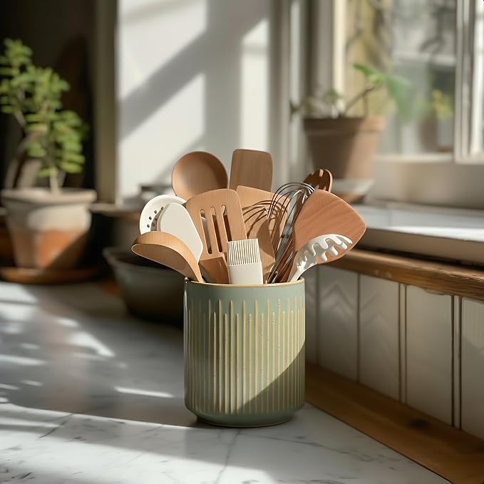 JIEMEI HOME Kitchen Utensil Holder, Ceramic Stable Utensil Crock - Image 9