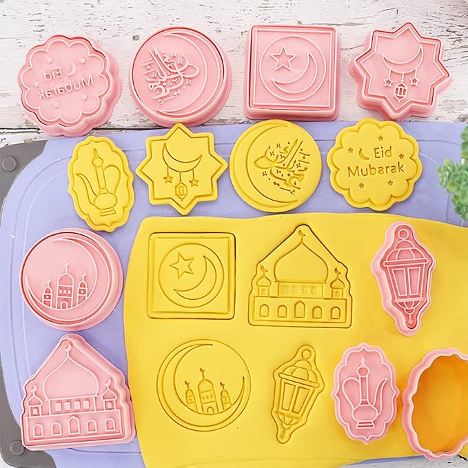 8 Pcs Cookie Cutters Set 3D Holiday Cookie Cutters - Image 4