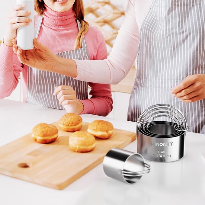 Round Cookie Cutters with Handle - Image 6