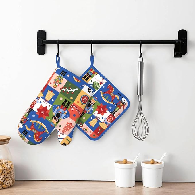 Christmas Nutcrackers Silicone Oven Mitts Pan Mats Set of 2, Heat Resistant - Image 6